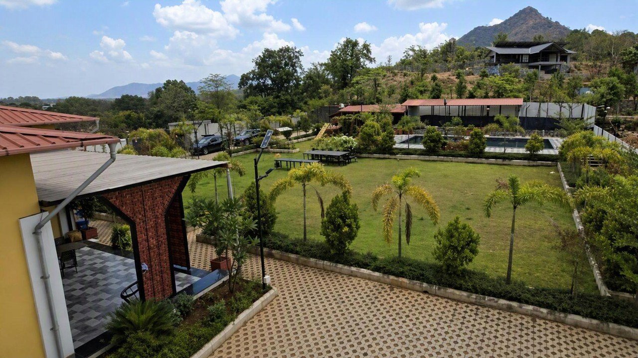 The farm grounds for corporate outings